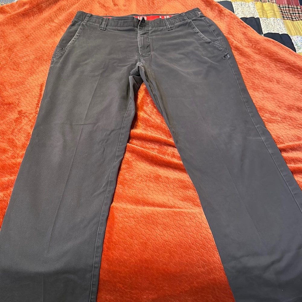 Mens under Armour dress pants 38x32